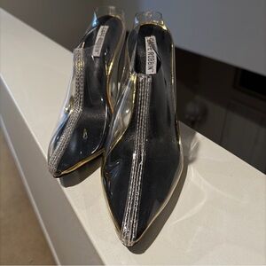 Cape Robbin Black and Gold Heels